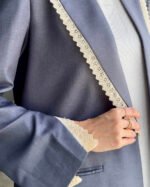 Classic Cut with Lace - Image 2